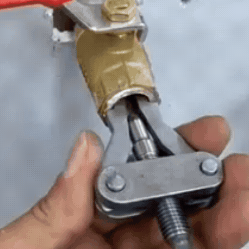 Broken Pipe Thread Extractor Tool